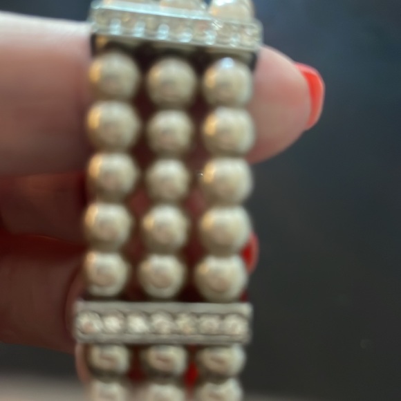 Lia Sophia stretch bracelet - Picture 3 of 3